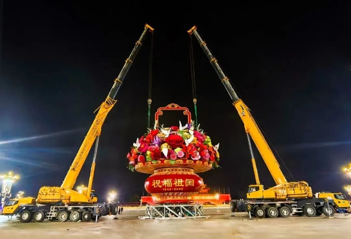 连续15载，FH至尊“赴约”天安门，献礼祖国！