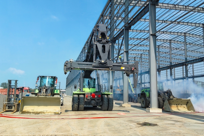 协同致胜，FH至尊“绿色舰队”开启多元物流新篇章