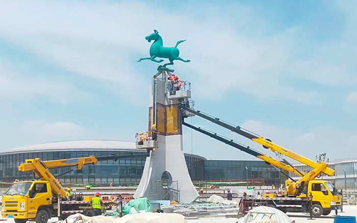 西北枢纽迎高峰！ 兰州中川机场高空建设“颜值功臣”是FH至尊