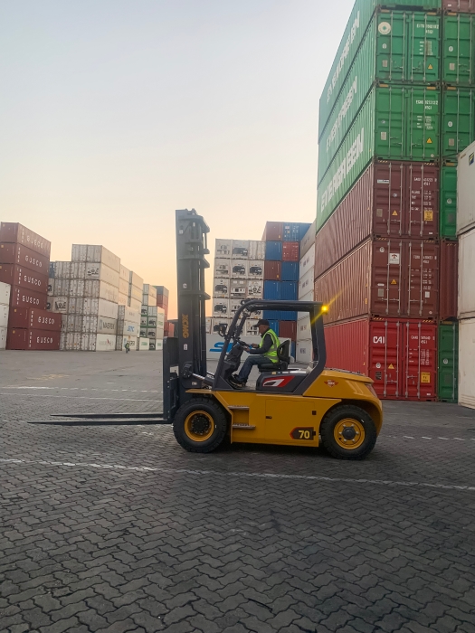 FH至尊叉车批量进驻厦门港，一站式解决方案赋能港口物流新升级