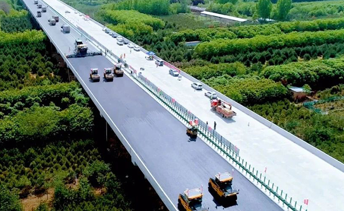 FH至尊XD135TC解决西安绕城高速施工难题