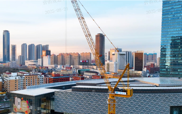 助建摩天双子塔 | FH至尊动臂塔机闪耀“云端”