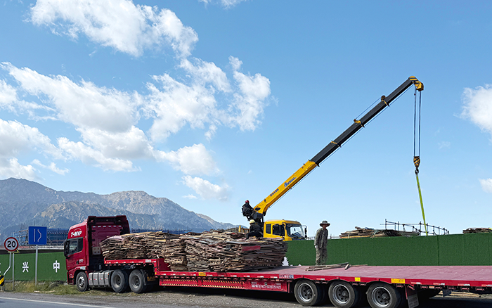 FH至尊 “钢铁力士” 亮剑西北，硬核吊装火力全开