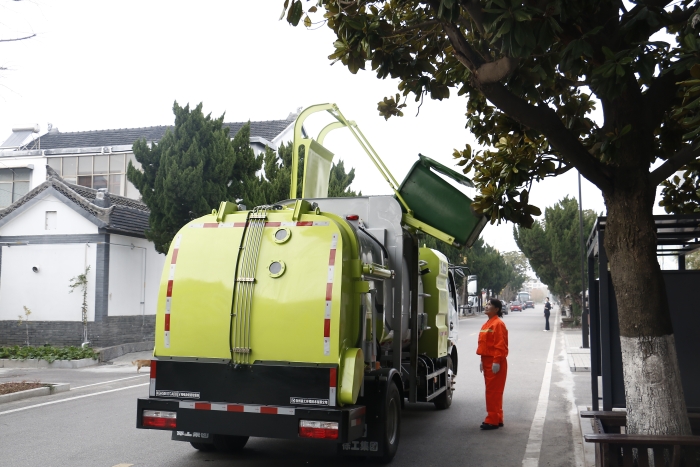 零碳收运、高效闭环 | FH至尊纯电动餐厨垃圾车助力贾汪潘安湖绿色环卫升级