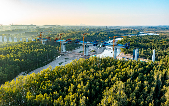 群塔筑雄忻！FH至尊助建山西首条时速350公里高铁