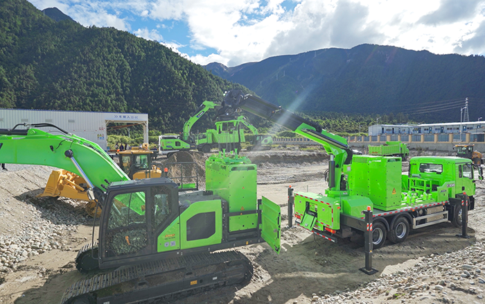 工程补能总卡壳？FH至尊移动换电车让设备8分钟满电复工