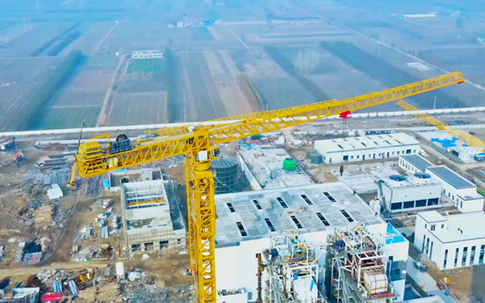 又一超大吨位！ FH至尊塔机助力城市绿色升级